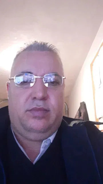 Esteban L.